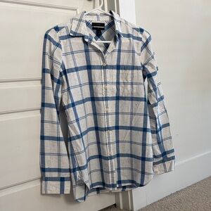 J. Crew women's Casual button up Shirt in Blue and White Check